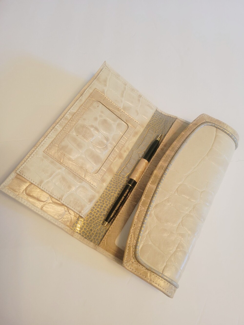 Vintage Brahmin Trifold Wallet With Checkbook - Picture 6 of 9